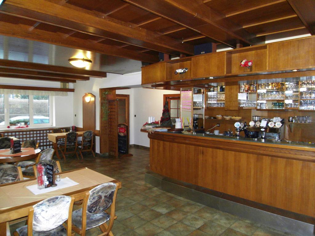 Penzion A Restaurace U Veterana Frenštát pod Radhoštěm Eksteriør billede